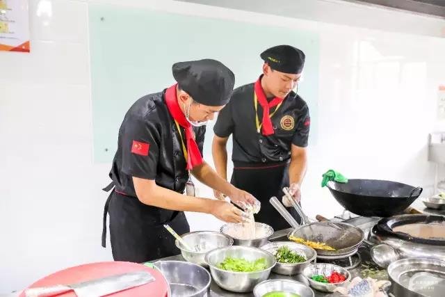 新东方厨师学校学费多少钱